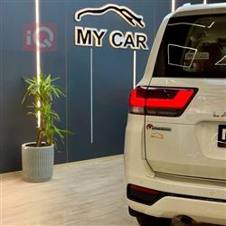 تۆیۆتا لاند کروزەر